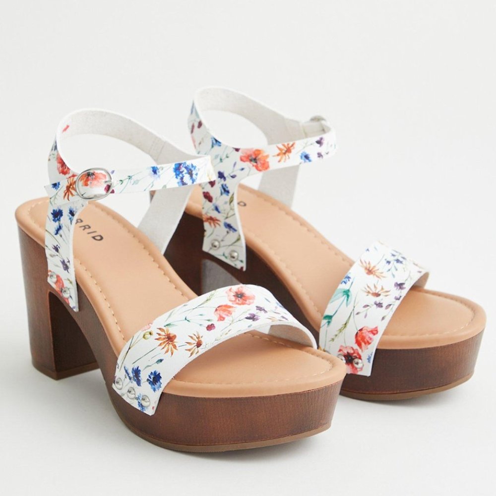NWOT Torrid Woodgrain Floral Platform Heel Sandal (WW) Sz 9